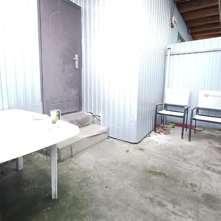 Дом С Удобствами, Возле 3 Городской Больницы Tsjerkasij Eksteriør bilde
